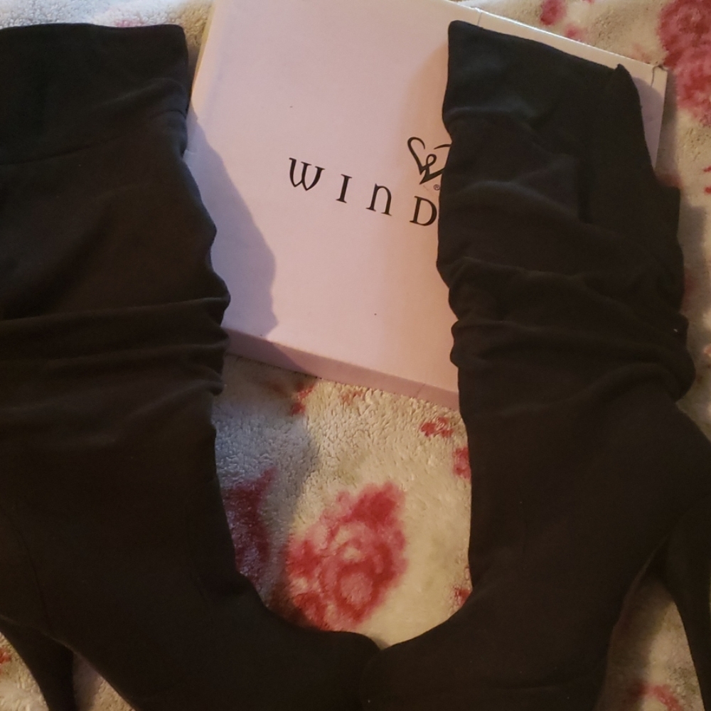 Black boots